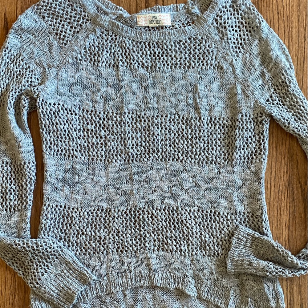Knit Gray Top
